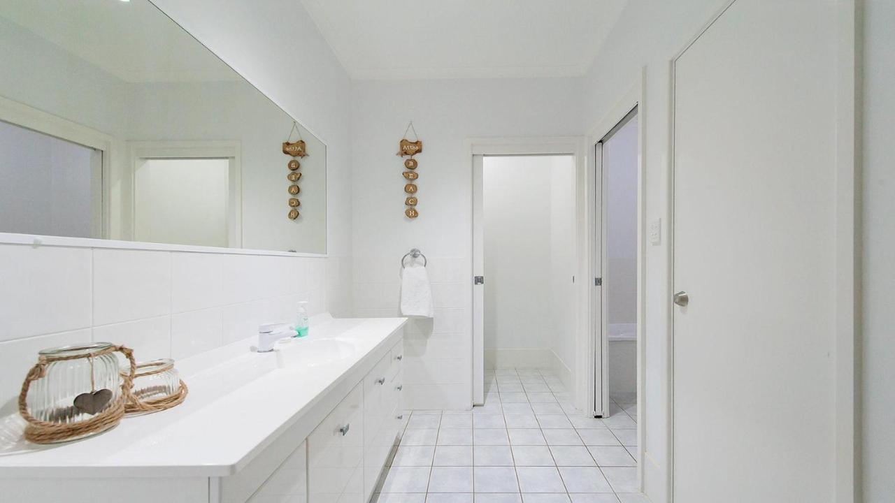 Dutchie'S Sand & Sea Beach House - Easy Walk To The Beach Nelson Bay Exteriér fotografie